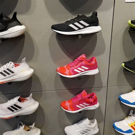 adidas tienda china